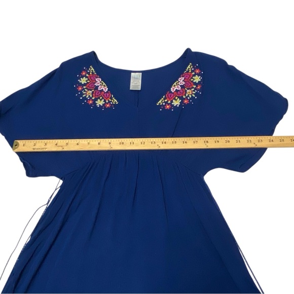 Time and Tru Blue Floral Embroidery Tassels Boho Tunic Top - Small - Picture 3 of 13